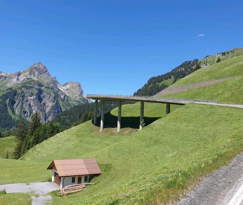 Touren Tipp: Hochtannbergpass (1675m) – Flexenpass (1773m) und zurück